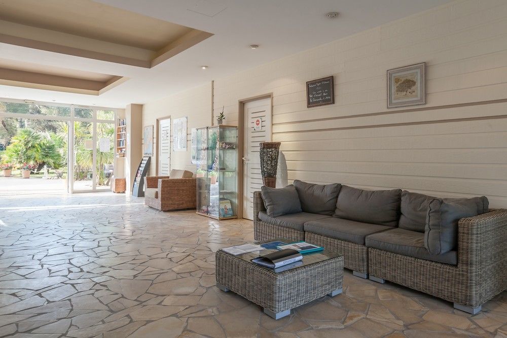 Pierre & La Pinede Apart-hotel