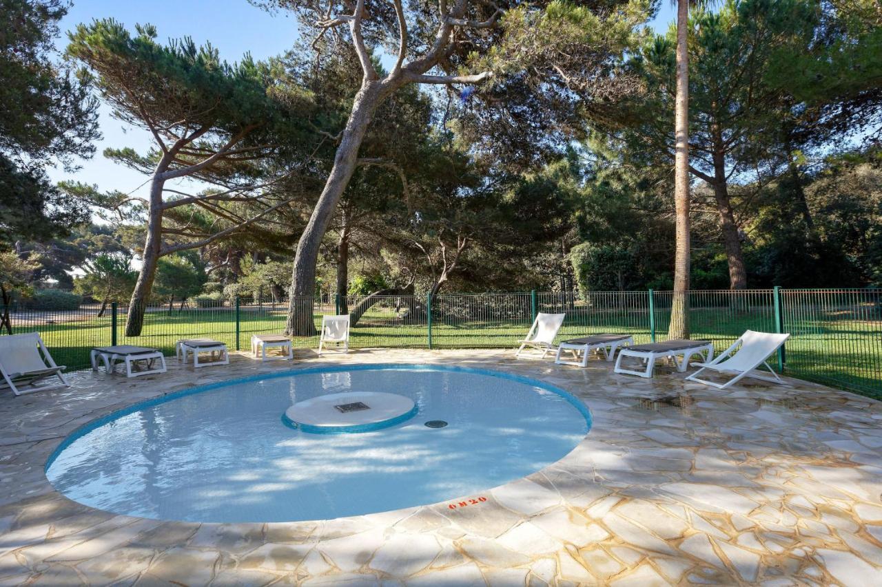 Pierre & La Pinede Aparthotel 3*