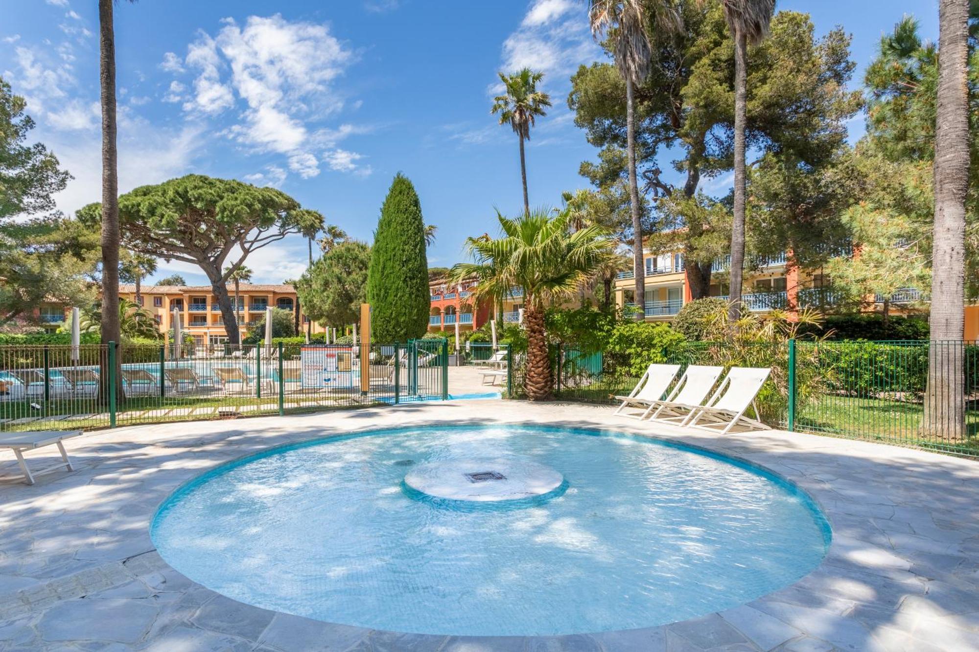 Résidence Pierre&vacances La Pinède Appart hôtel