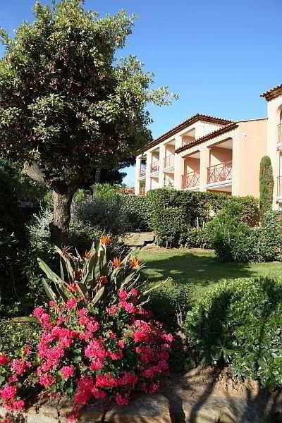 Pierre & La Pinede Aparthotel 3*